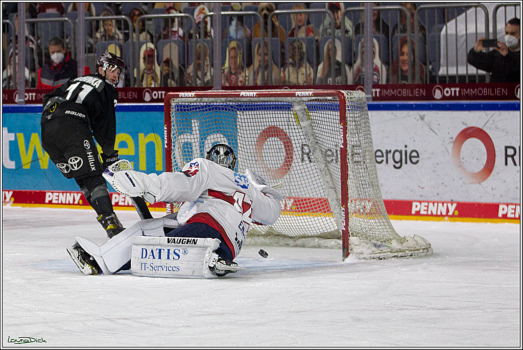 PENNY DEL;  Koelner Haie - Adler Mannheim; Koeln, 08.04.2021